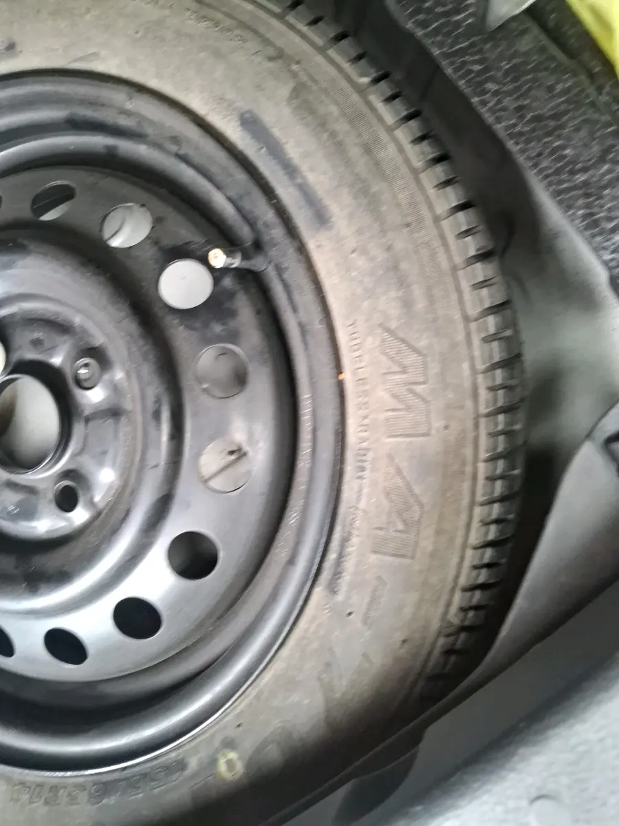 2012 Maruti Wagon R 1.0 VXI, Petrol, Manual, 9,146 km, tyre