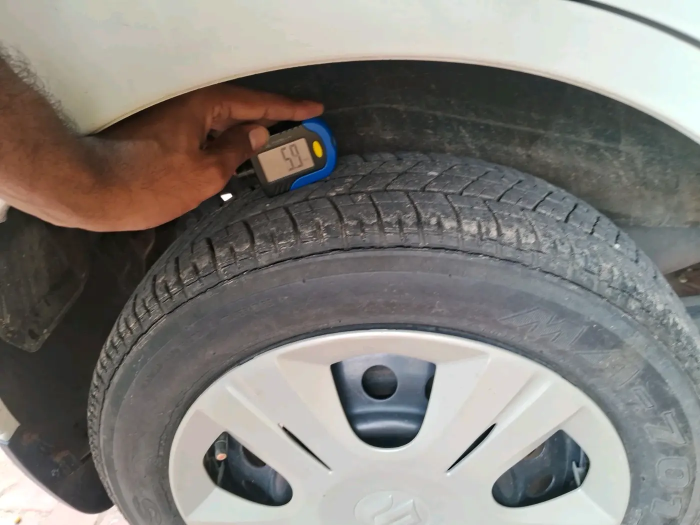 2012 Maruti Wagon R 1.0 VXI, Petrol, Manual, 9,146 km, tyre