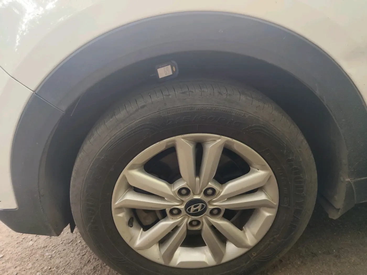 2015 Hyundai Creta SX 1.6 DIESEL, Diesel, Manual, 1,64,762 km, tyre