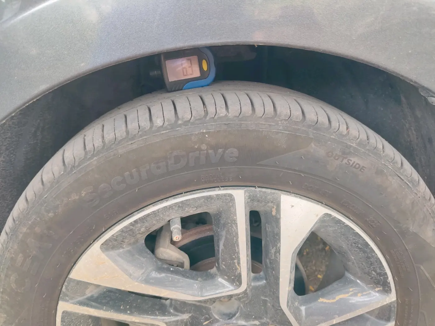 2021 Tata Tiago XZ PLUS PETROL, Petrol, Manual, 71,493 km, tyre