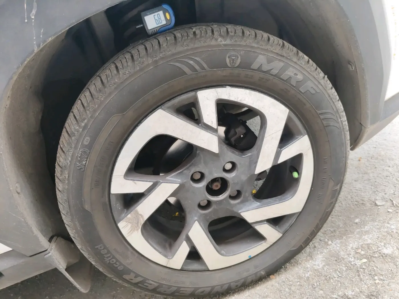 2021 Nissan MAGNITE XV TURBO, Petrol, Manual, 44,458 km, tyre