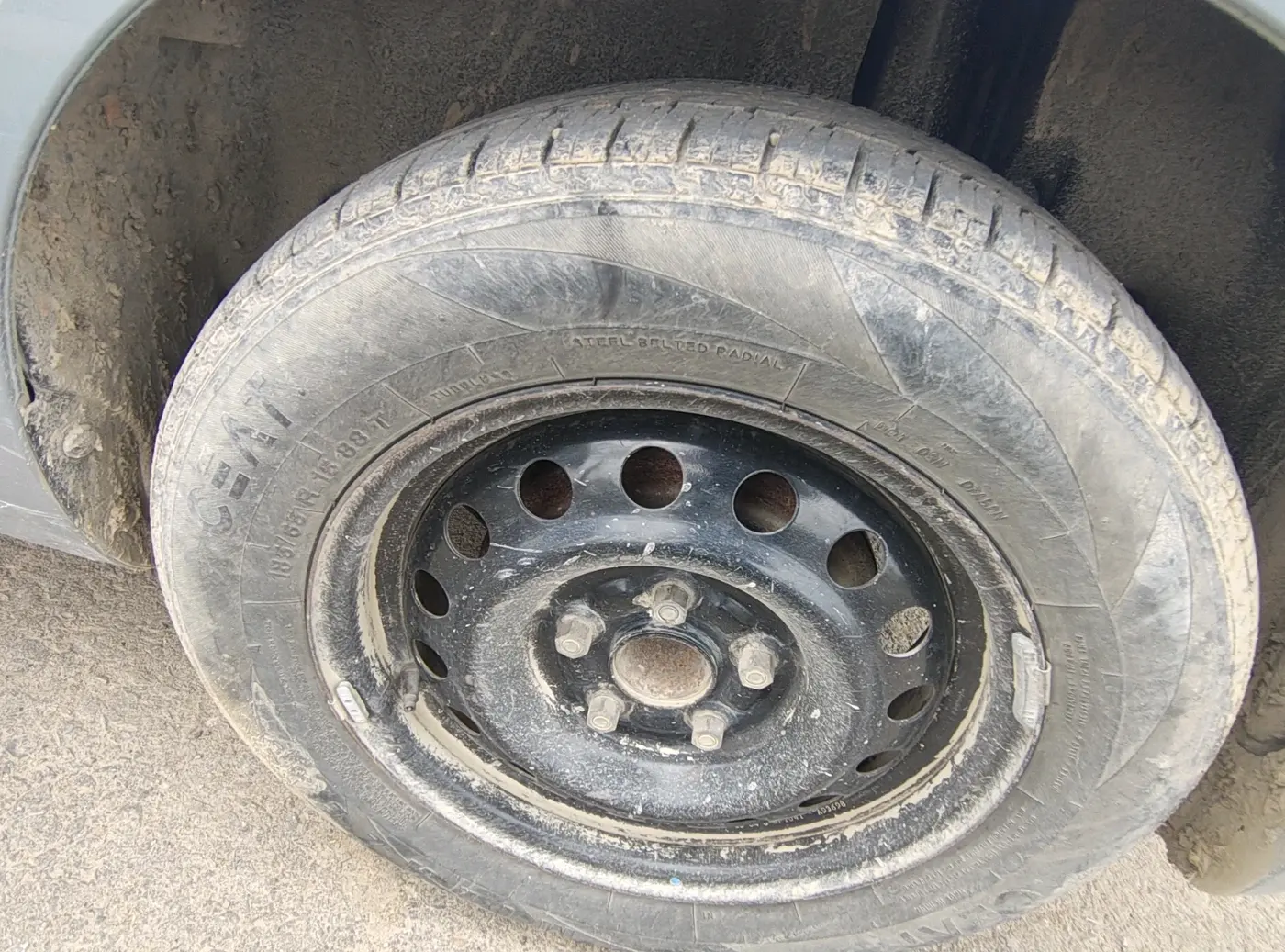 2013 Maruti Ertiga VDI, Diesel, Manual, 91,250 km, tyre