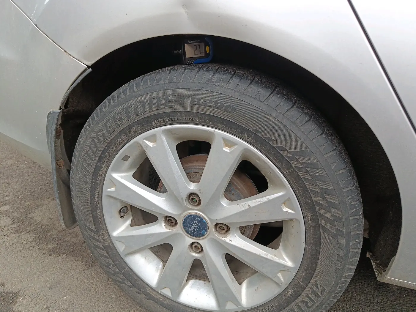 2013 Ford Fiesta STYLE PETROL AT, Petrol, Automatic, 66,961 km, tyre