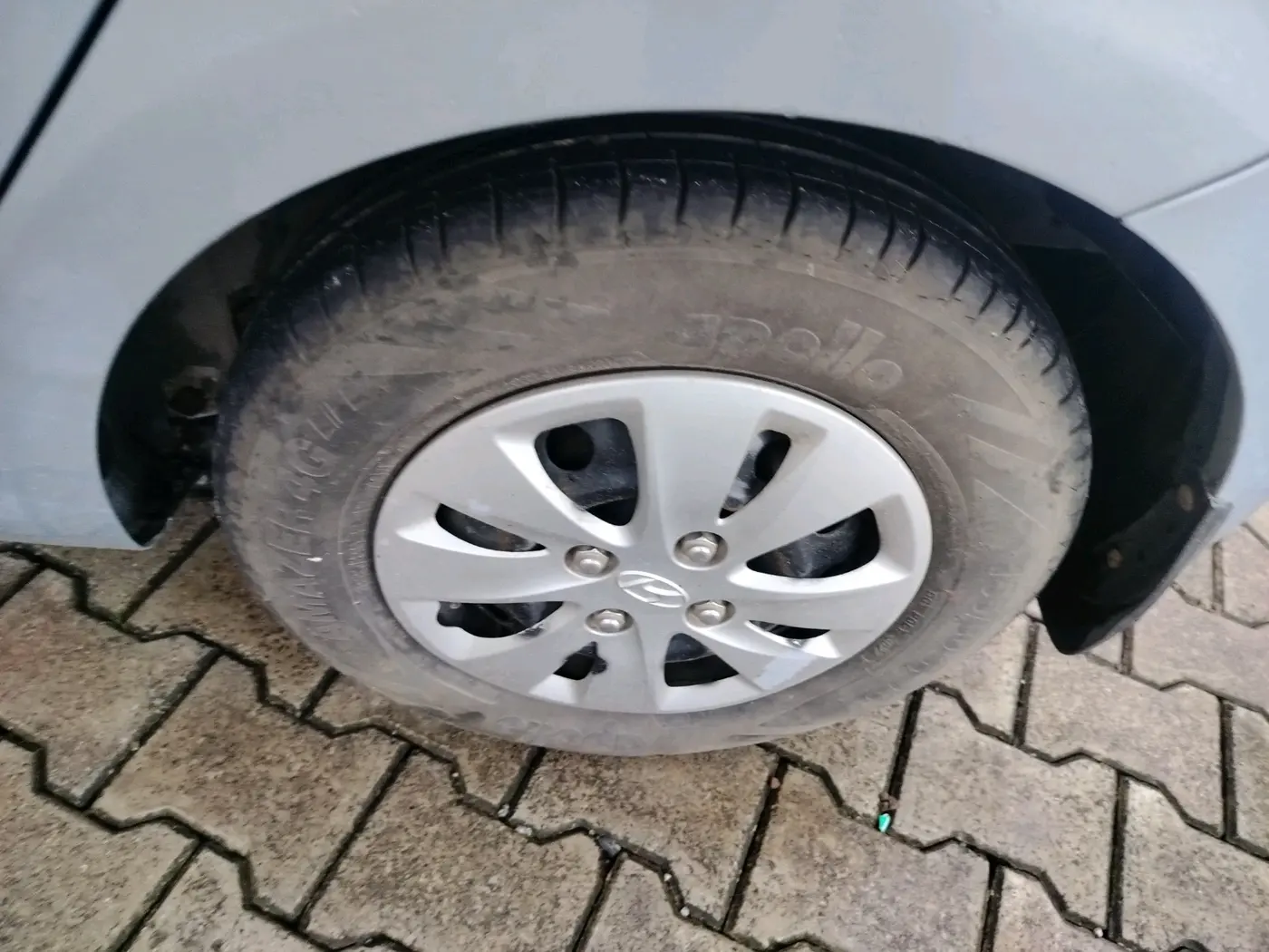2012 Hyundai i10 SPORTZ 1.2, Petrol, Manual, 43,451 km, tyre