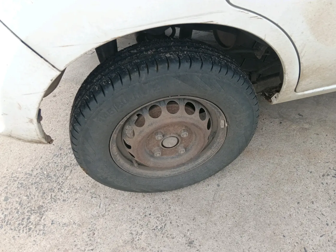 2016 Maruti Alto 800 LXI, CNG, Manual, 1,88,445 km, tyre
