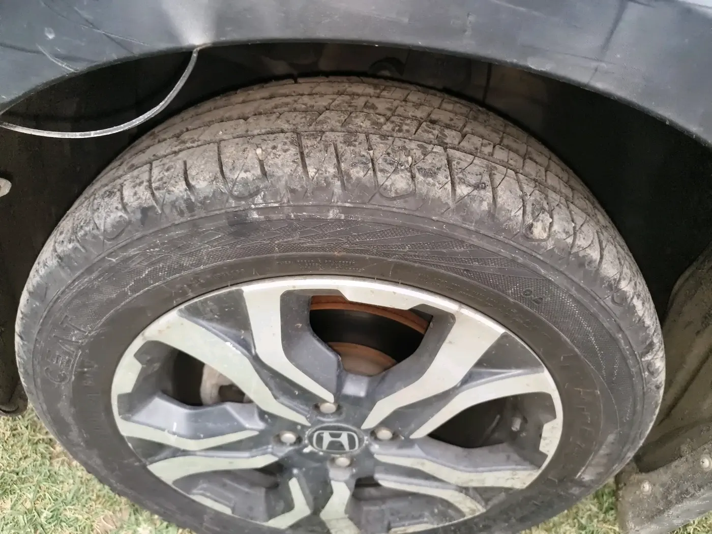 2018 Honda WR-V 1.5L I-DTEC VX MT, Diesel, Manual, 1,48,302 km, tyre