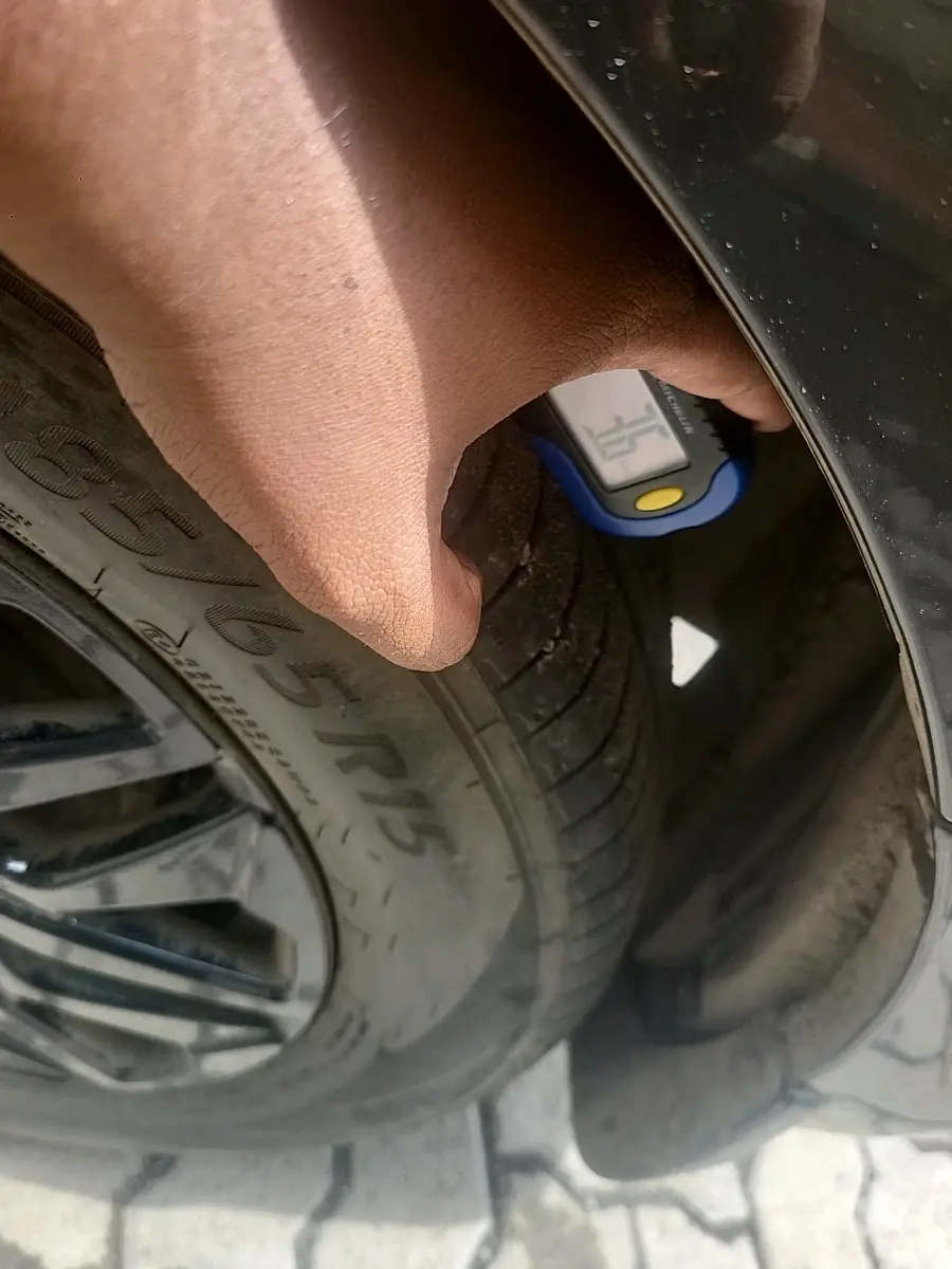 2025 Maruti Dzire ZXi CNG, CNG, Manual, 22,190 km, tyre