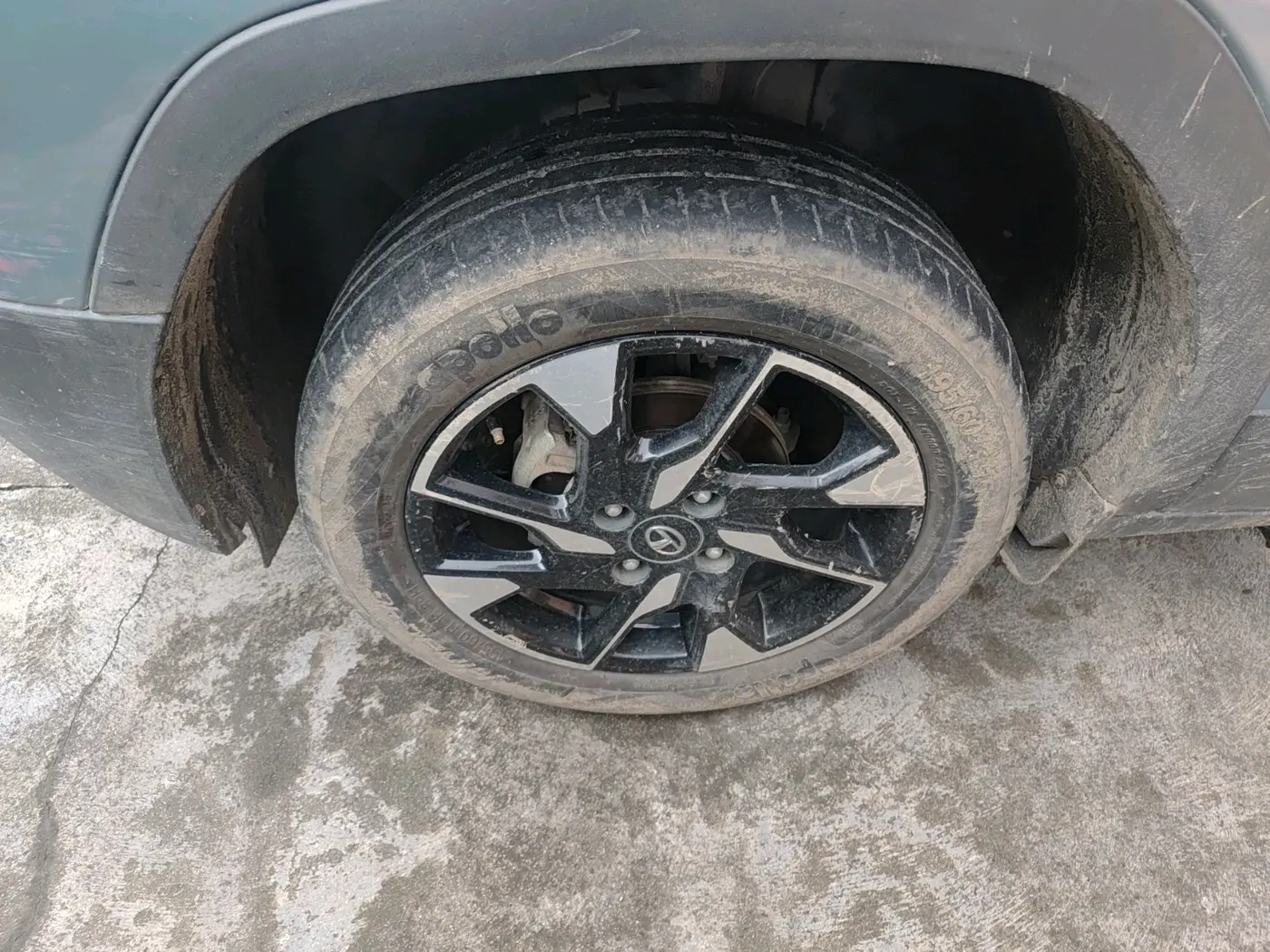 2021 Tata PUNCH CREATIVE  AMT, Petrol, Automatic, 46,997 km, tyre