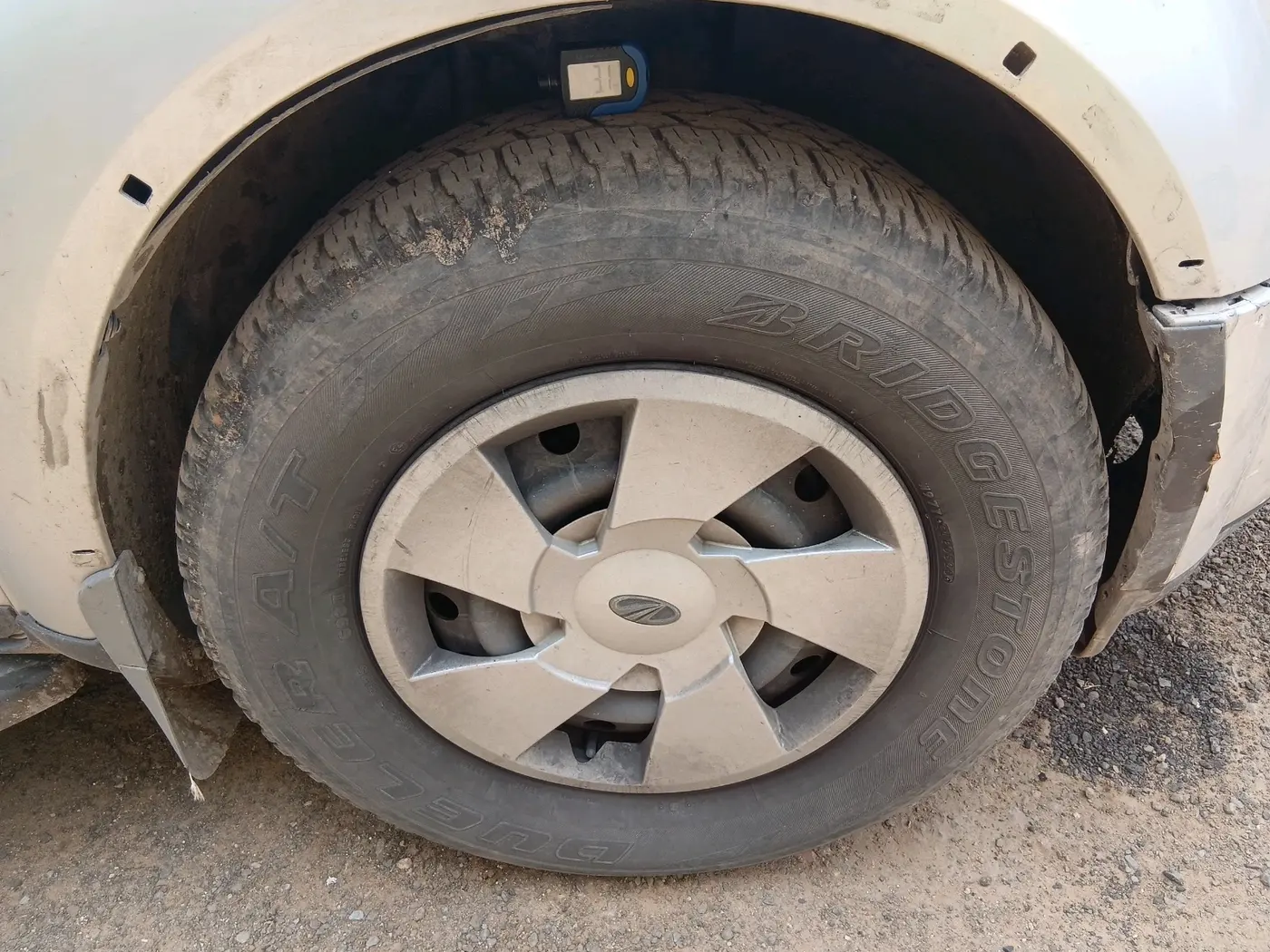 2012 Mahindra XUV500 W6, Diesel, Manual, 99,877 km, tyre