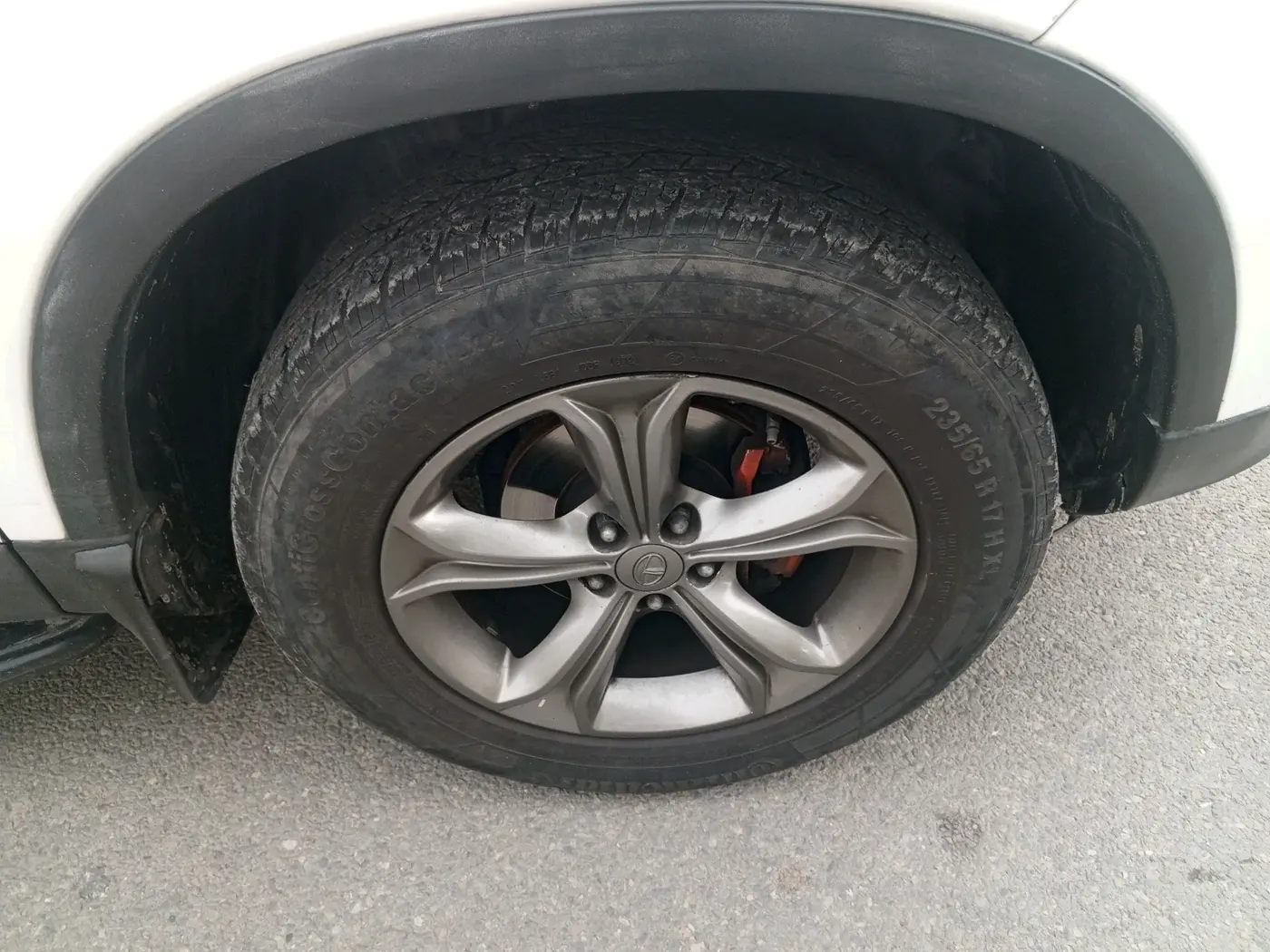 2019 Tata Harrier XZ 2.0L, Diesel, Manual, 1,13,019 km, tyre
