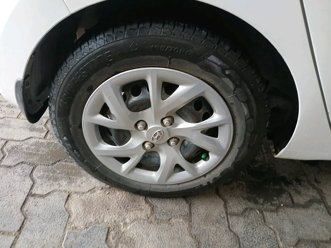 2019 Hyundai Grand i10 SPORTZ 1.2 KAPPA VTVT, Petrol, Manual, 69,983 km, tyre