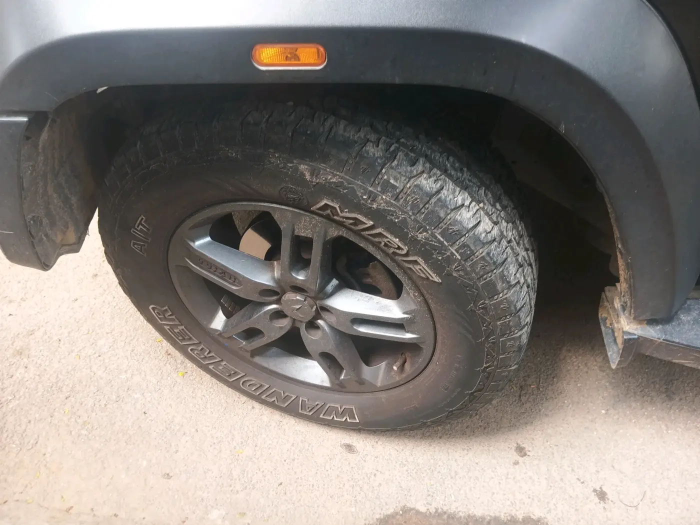 2023 Mahindra Thar LX P 2WD AT HT, Petrol, Automatic, 22,143 km, tyre