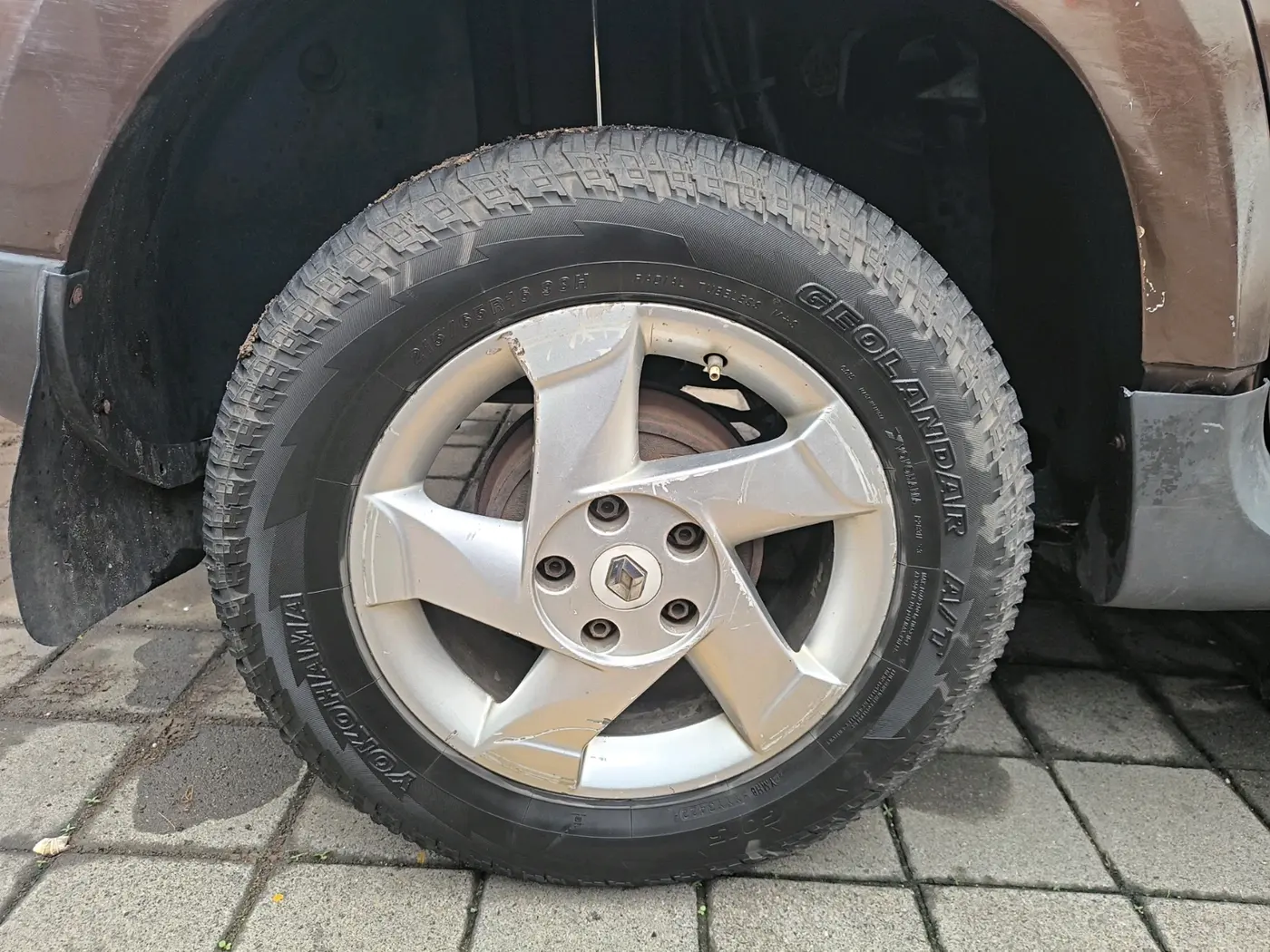 2013 Renault Duster 85 PS RXL DIESEL, Diesel, Manual, 1,03,838 km, tyre