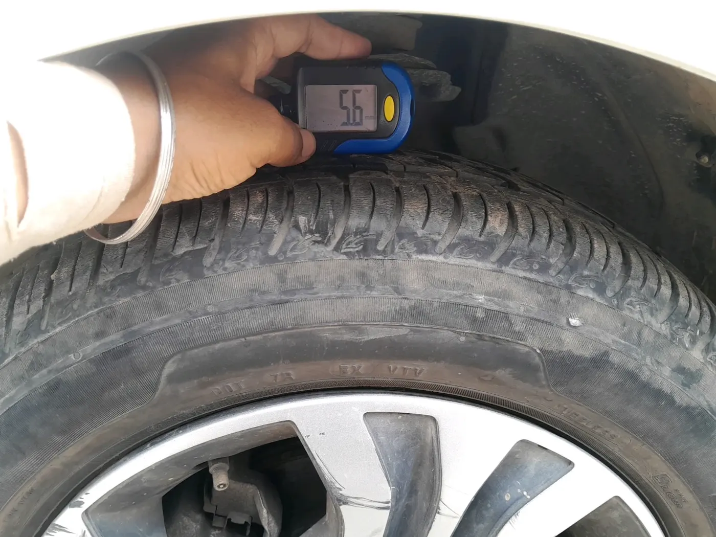 2023 Tata Tiago XTA PETROL, Petrol, Automatic, 15,759 km, tyre