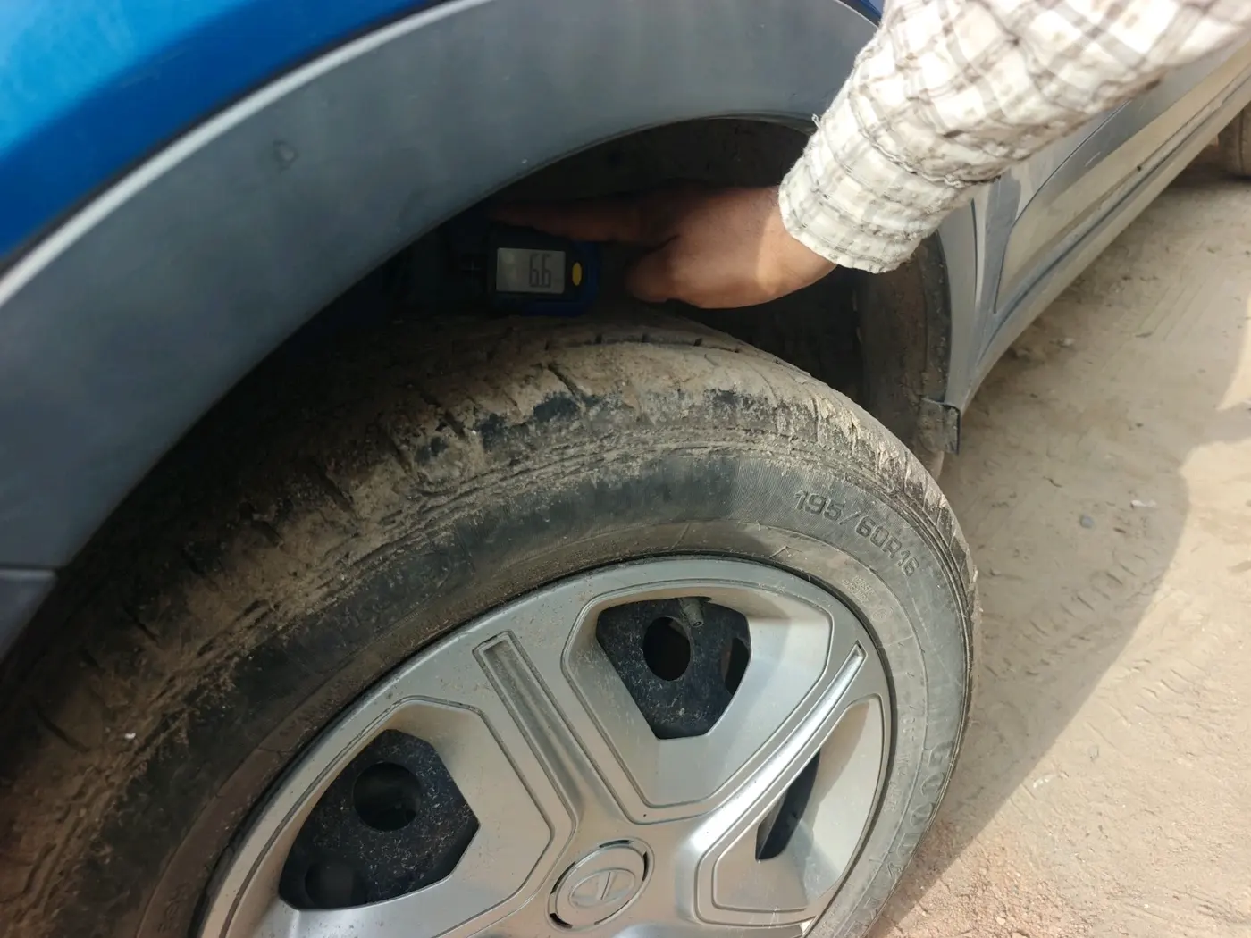 2019 Tata NEXON XM PETROL, Petrol, Manual, 26,426 km, tyre