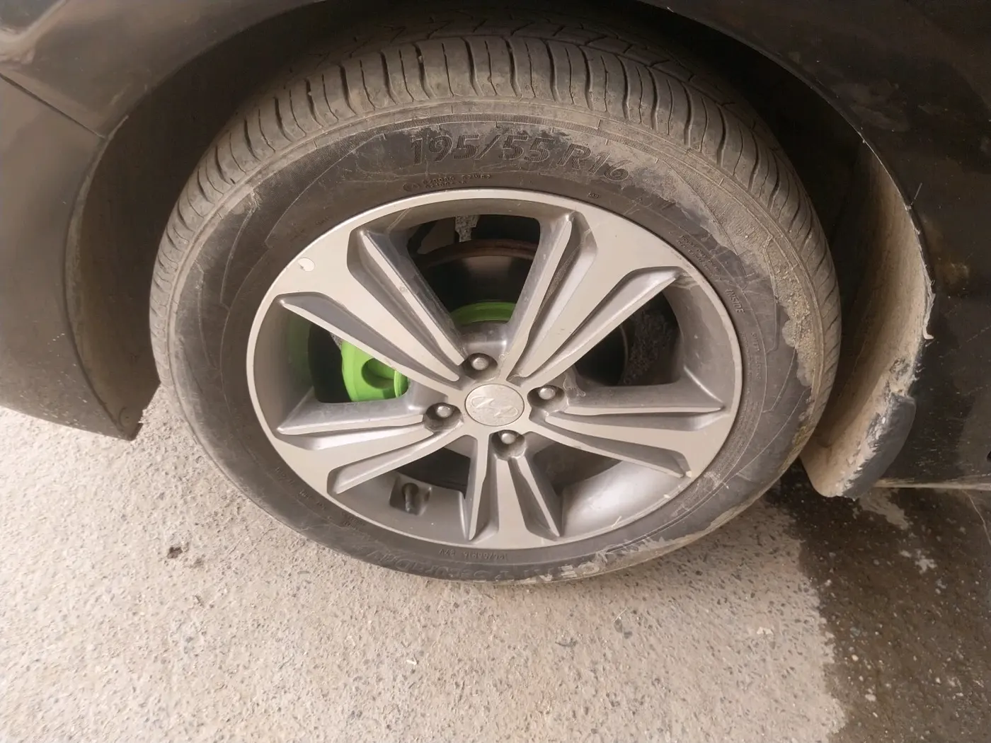2019 Hyundai Verna 1.6 VTVT SX, Petrol, Manual, 1,41,495 km, tyre