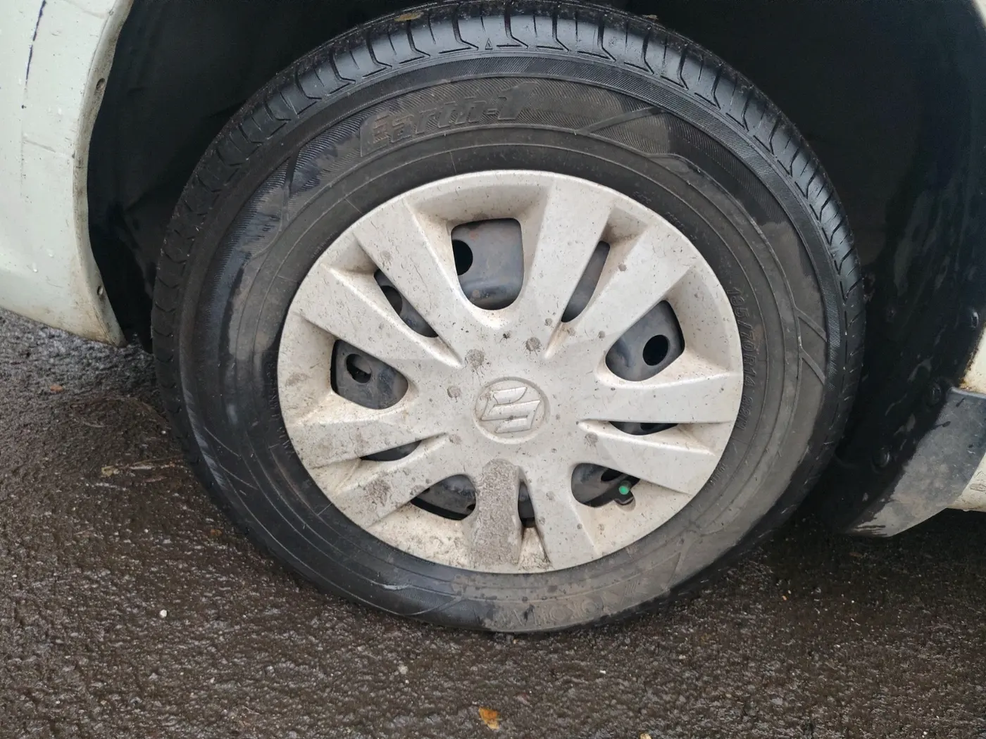 2012 Maruti Swift Dzire VXI, Petrol, Manual, 69,038 km, tyre