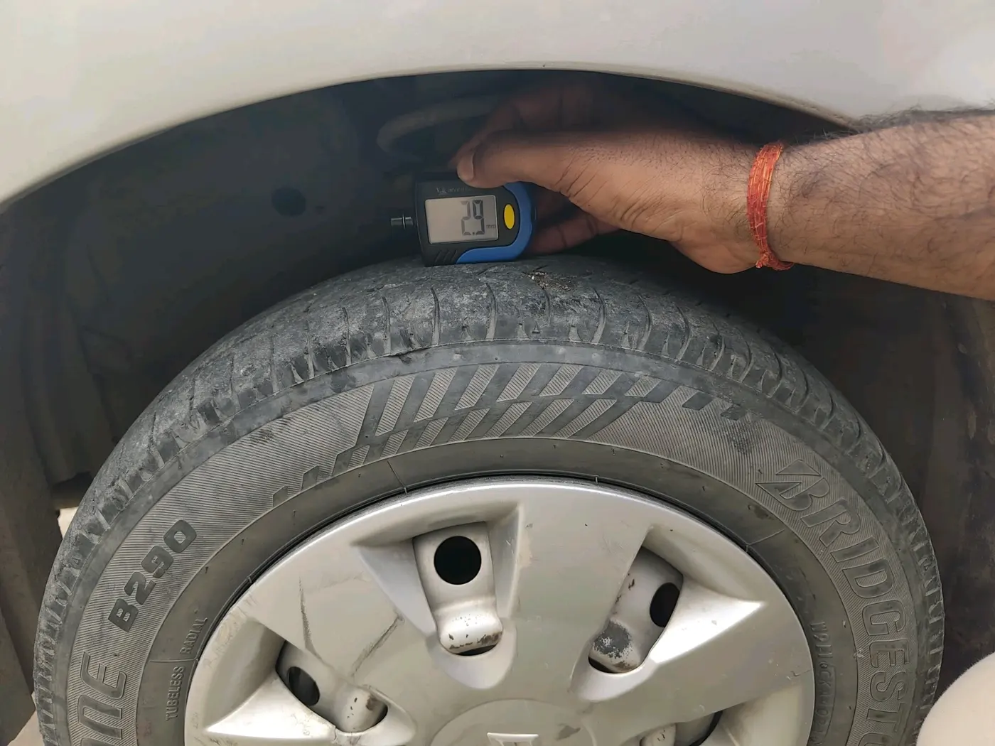 2012 Maruti Wagon R 1.0 LXI CNG, CNG, Manual, 84,454 km, tyre