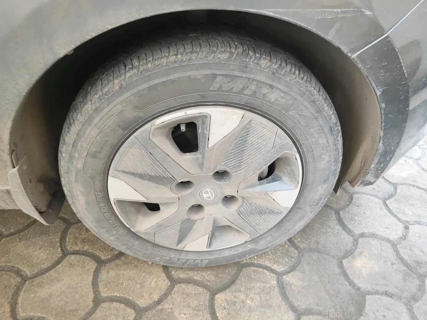 2025 Tata TIAGO EV XZ PLUS LONG RANGE, Electric, Automatic, 20,060 km, tyre