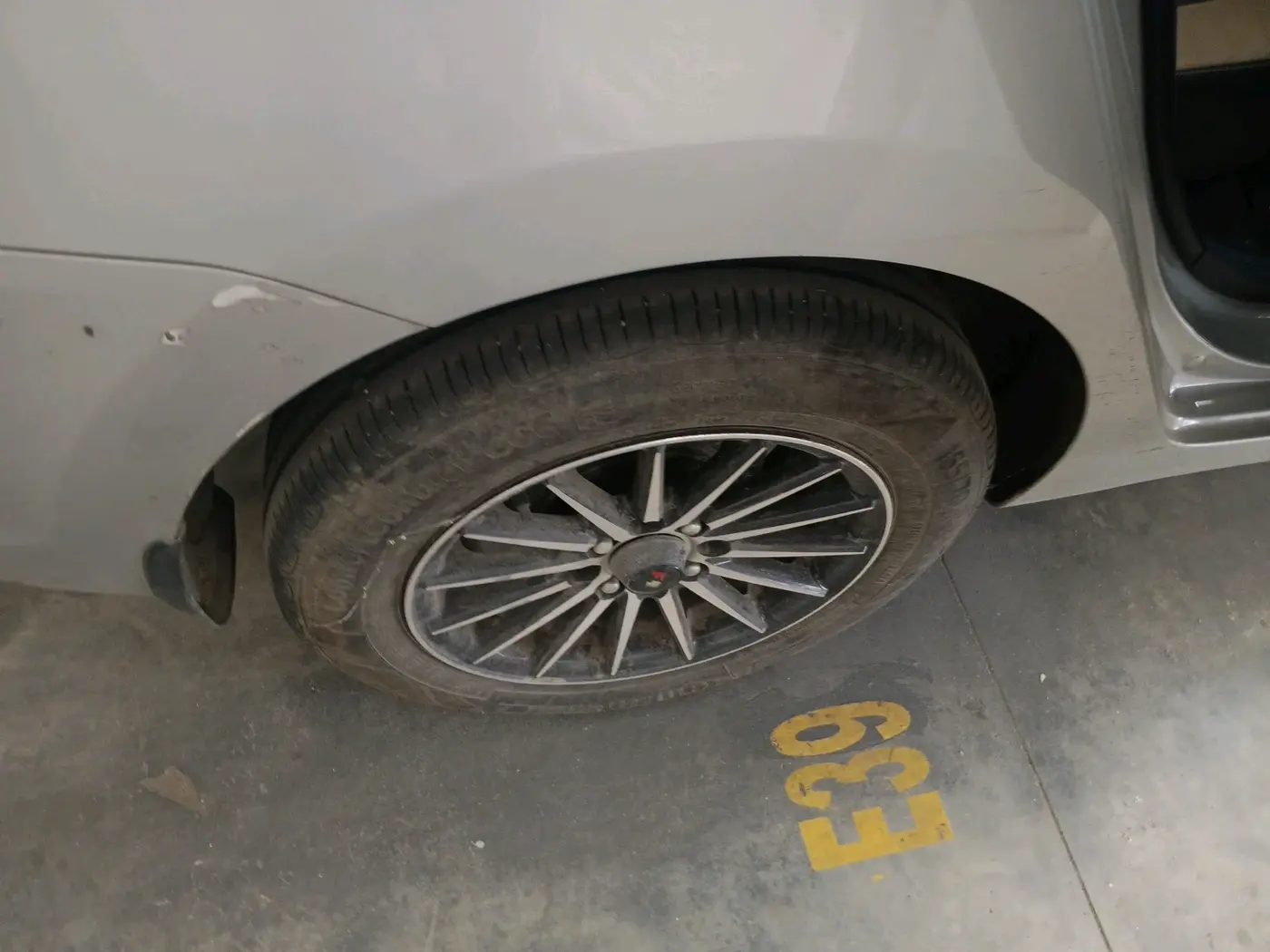 2016 Hyundai Xcent S AT 1.2, Petrol, Automatic, 80,000 km, tyre