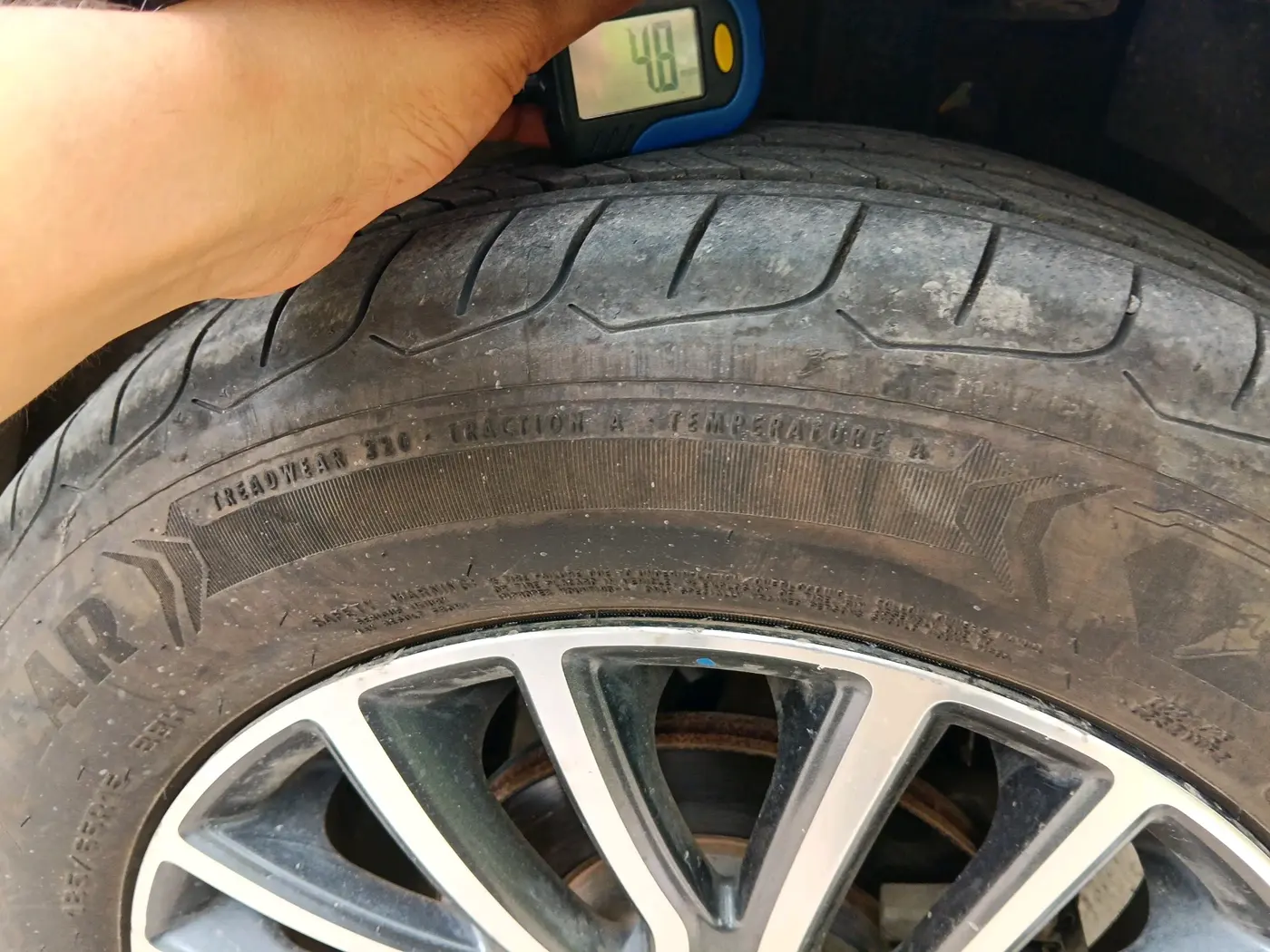 2017 Maruti Dzire ZDI PLUS, Diesel, Manual, 1,19,394 km, tyre