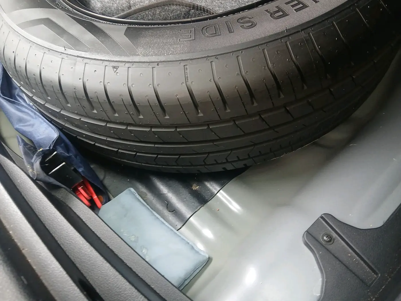 2023 Hyundai Creta S 1.5 PETROL, Petrol, Manual, 20,087 km, tyre