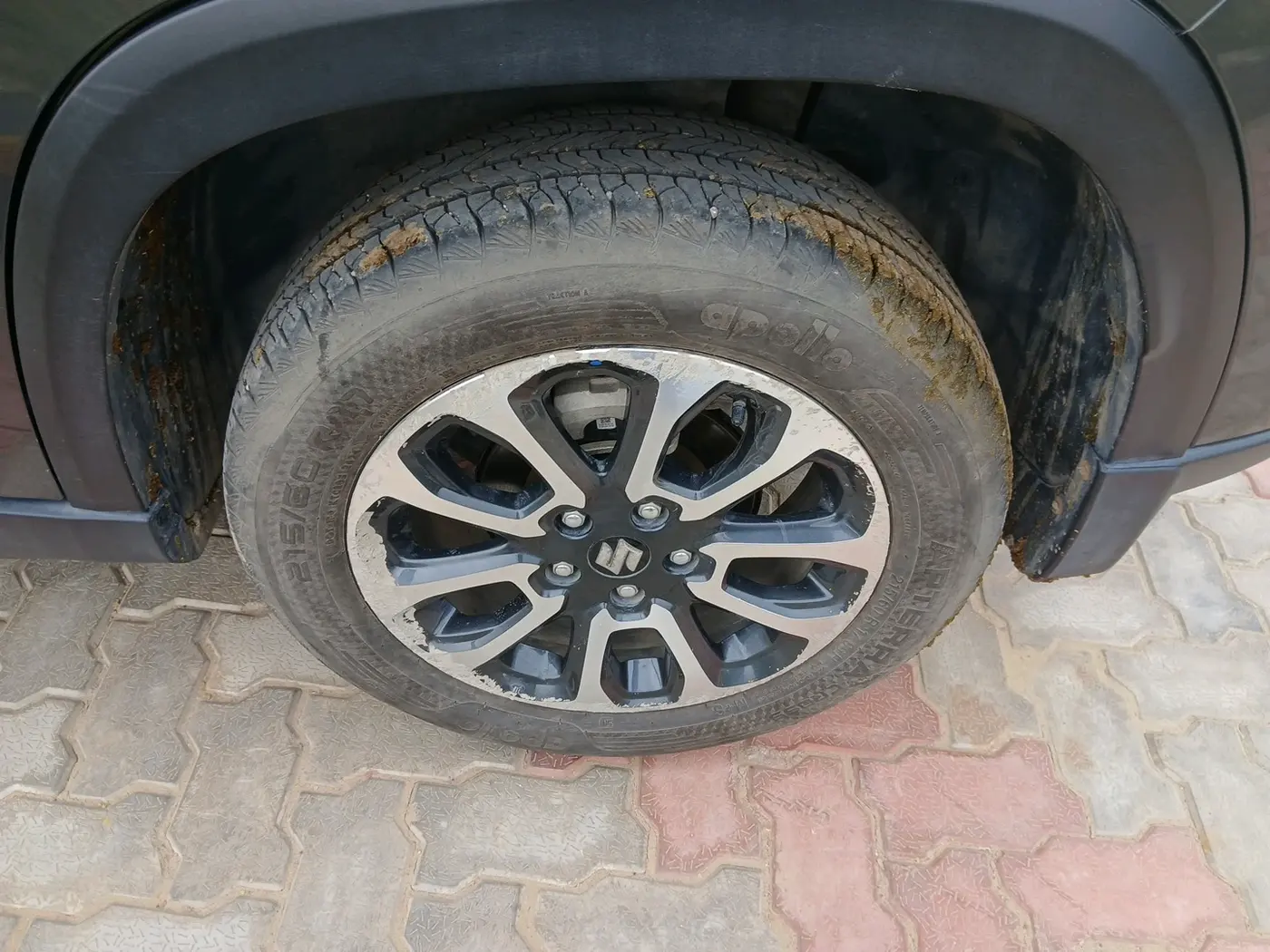 2024 Maruti Grand Vitara ZETA SMART HYBRID, Petrol, Manual, 17,076 km, tyre