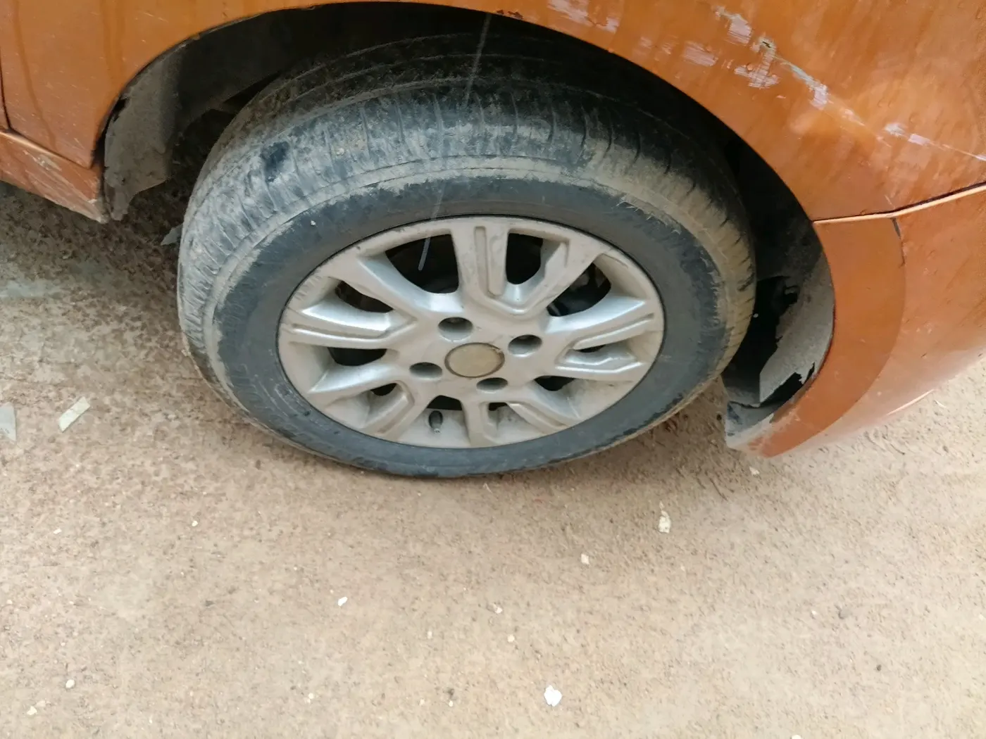 2018 Tata Tiago XZ PETROL, Petrol, Manual, 96,402 km, tyre