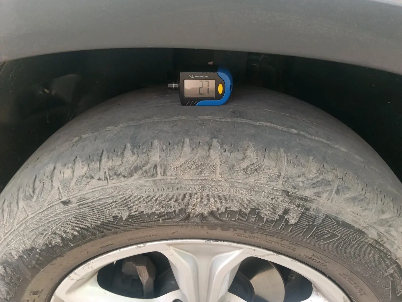 2019 Tata Harrier XZ 2.0L, Diesel, Manual, 89,300 km, tyre