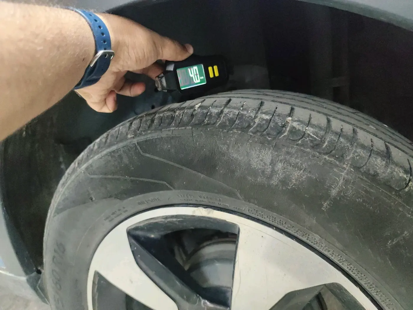 2018 Tata NEXON XZ PLUS DIESEL, Diesel, Manual, 1,08,894 km, tyre