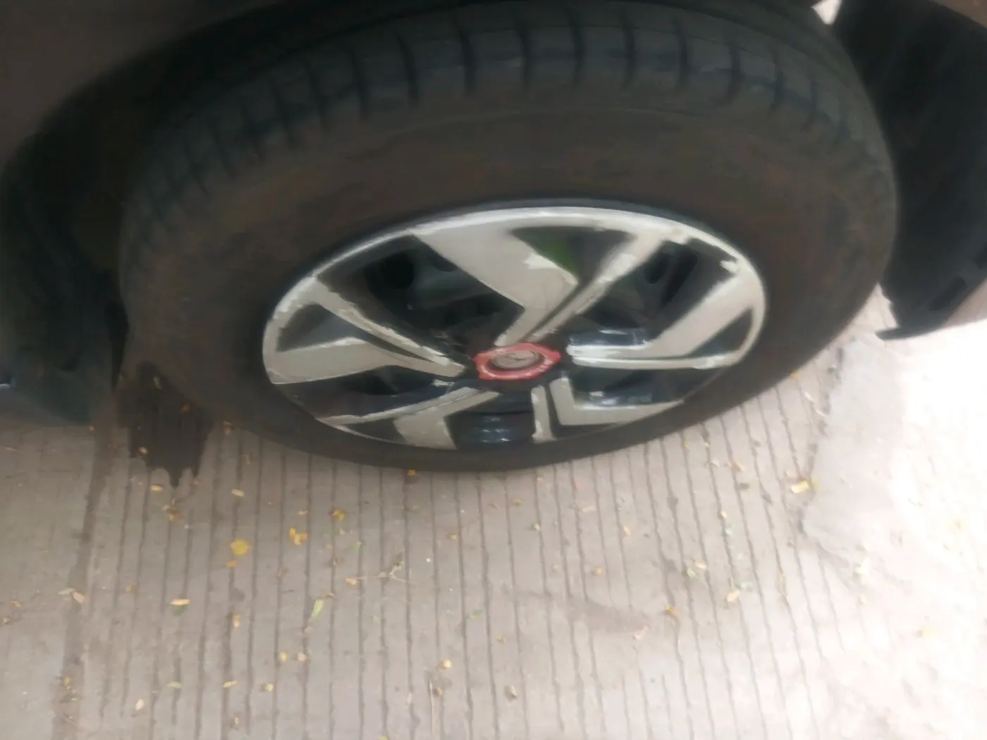2023 Honda Amaze 1.2L I-VTEC S, CNG, Manual, 75,560 km, tyre