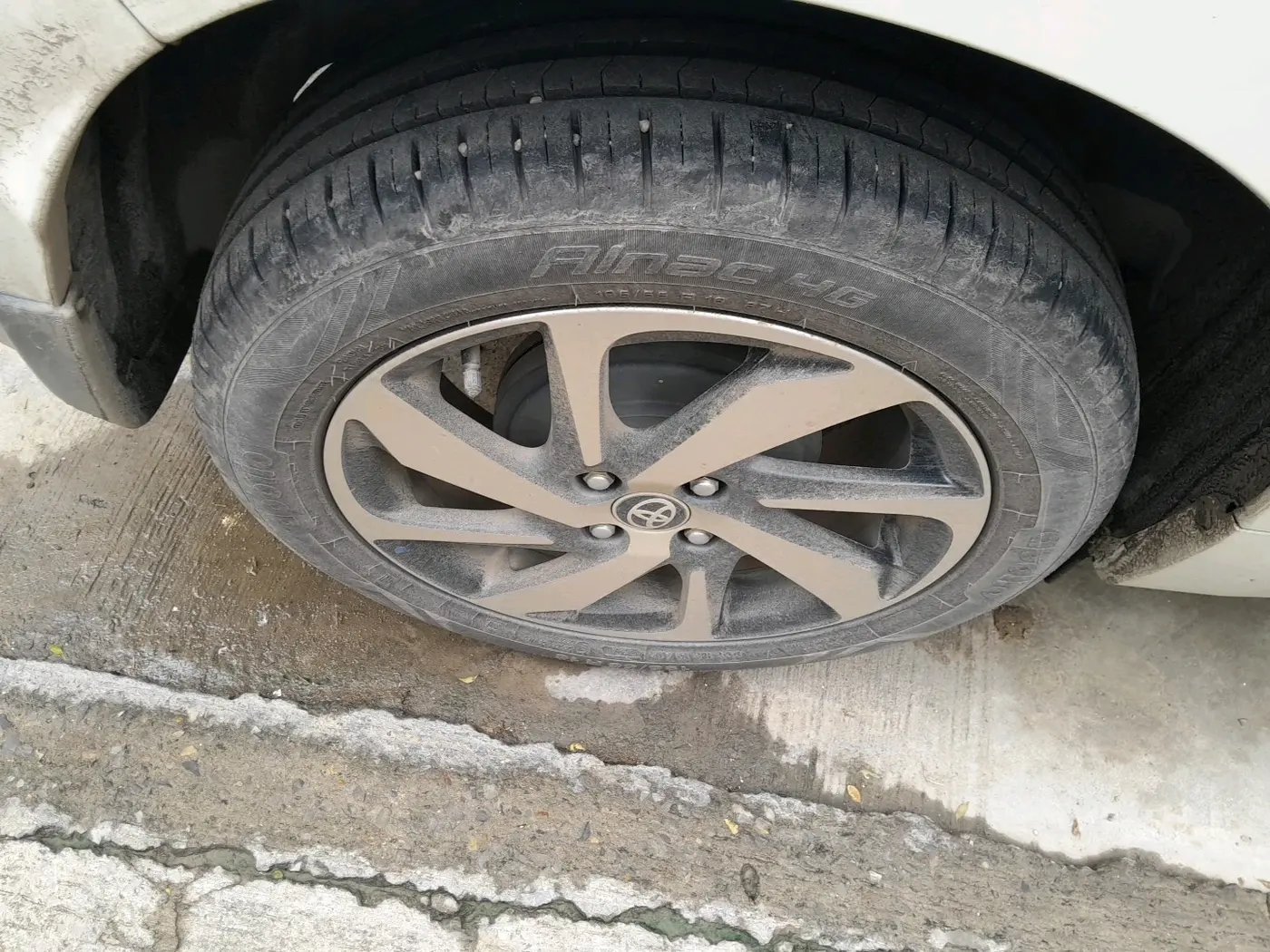 2025 Toyota Glanza G E-CNG, CNG, Manual, 19,564 km, tyre