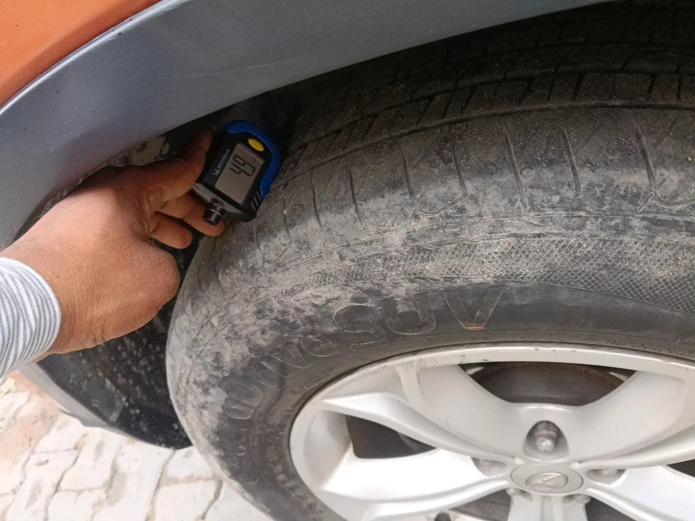 2019 Tata Harrier XZ 2.0L, Diesel, Manual, 1,55,413 km, tyre
