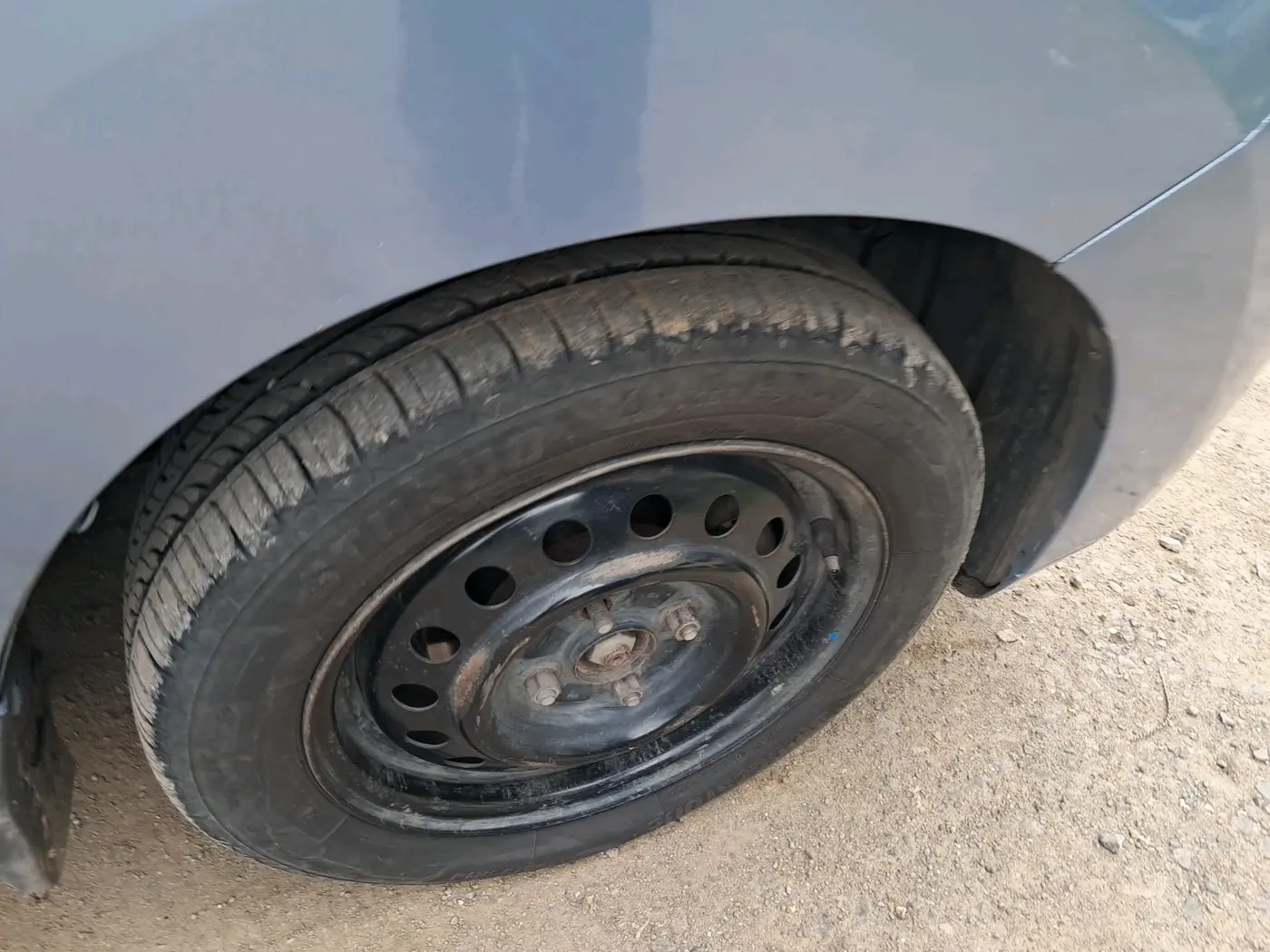 2011 Maruti Wagon R 1.0 VXI, Petrol, Manual, 1,47,456 km, tyre
