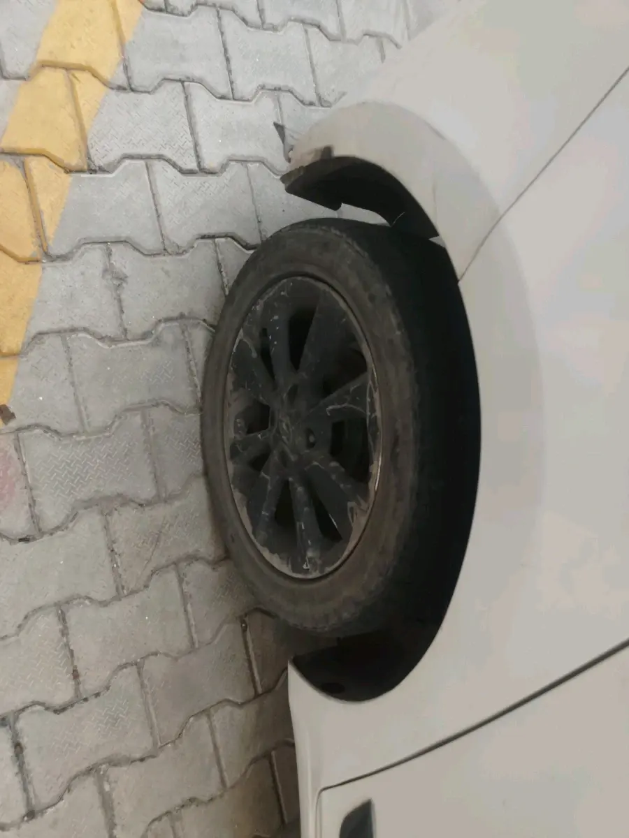 2015 Hyundai Elite i20 SPORTZ 1.2, Petrol, Manual, 1,72,371 km, tyre