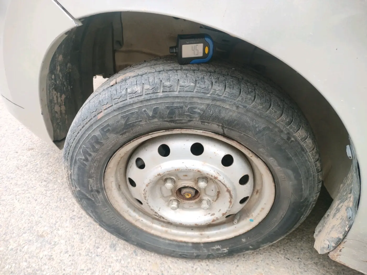 2018 Maruti Wagon R 1.0 LXI CNG, CNG, Manual, 81,460 km, tyre
