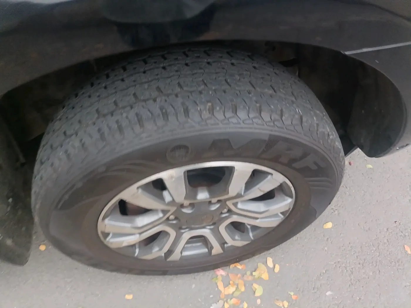 2021 Ford Endeavour TITANIUM PLUS 2.0 4X2 AT SUNROOF, Diesel, Automatic, 69,447 km, tyre