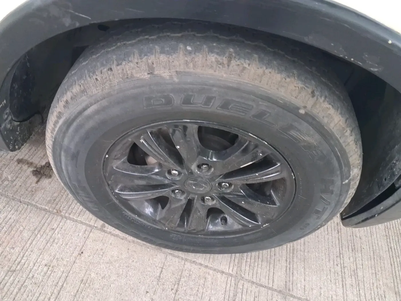 2013 Ssangyong Rexton RX5, Diesel, Manual, 1,55,063 km, tyre