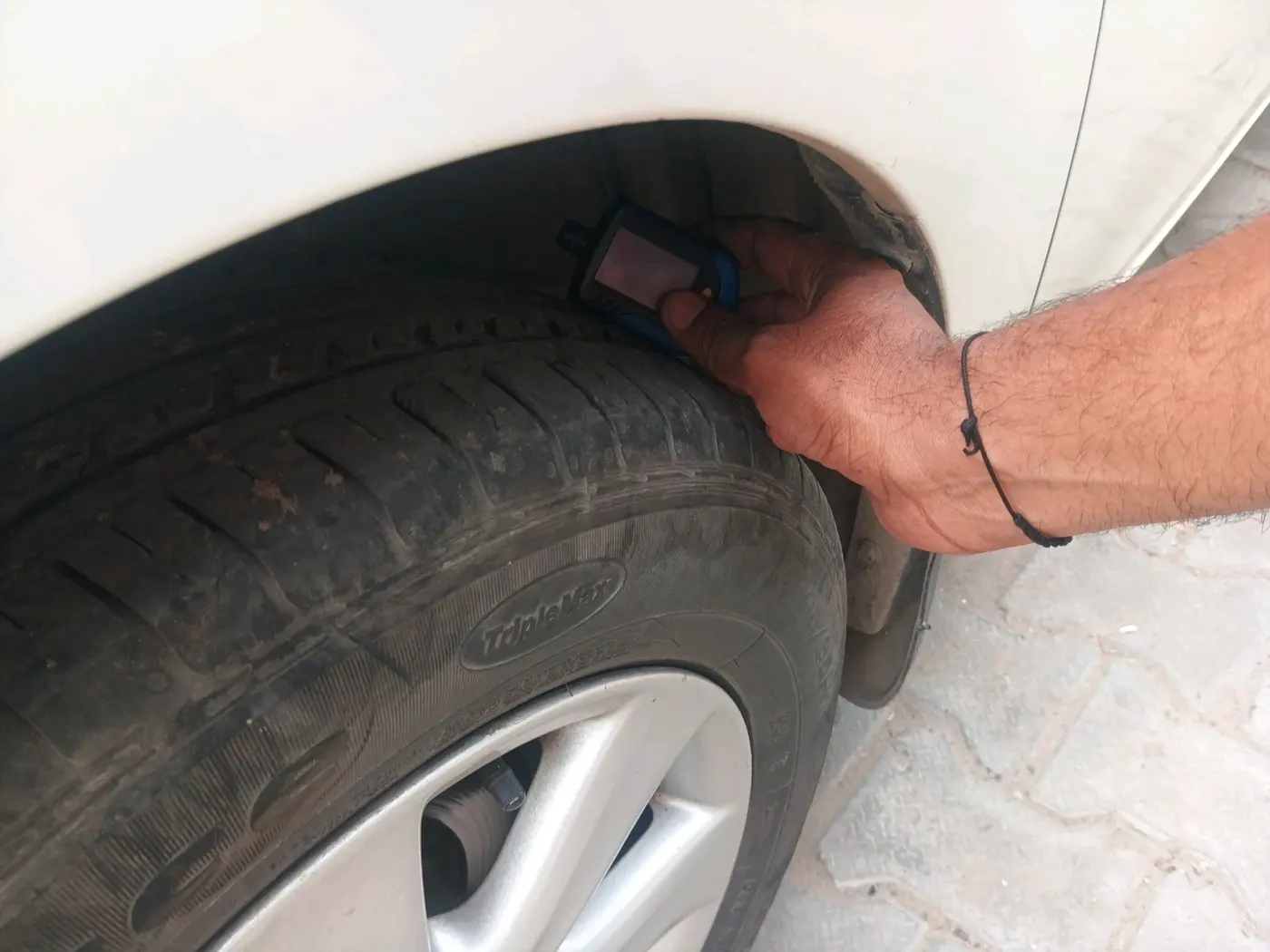 2018 Toyota Corolla Altis J PETROL, CNG, Manual, 87,842 km, tyre