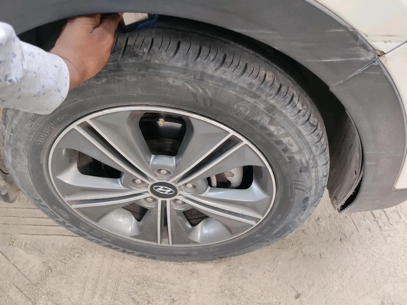 2016 Hyundai Creta SX PLUS AT 1.6 DIESEL, Diesel, Automatic, 1,64,696 km, tyre