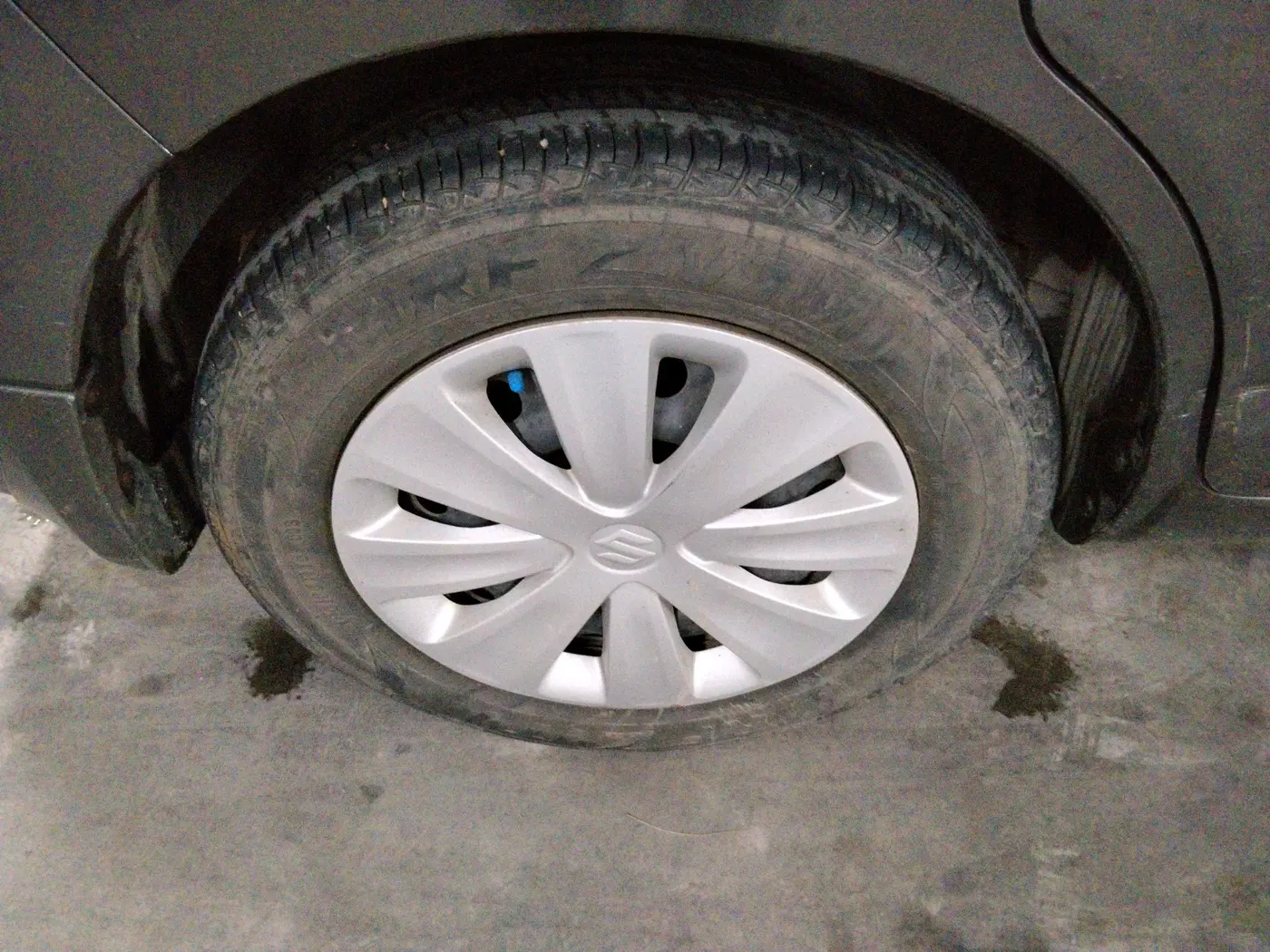 2018 Maruti Ertiga VXI CNG, CNG, Manual, 99,415 km, tyre