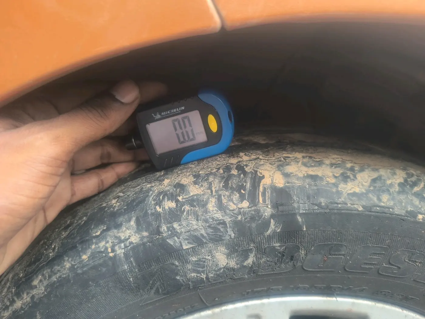 2017 Tata Tiago XZA PETROL, Petrol, Automatic, 36,038 km, tyre