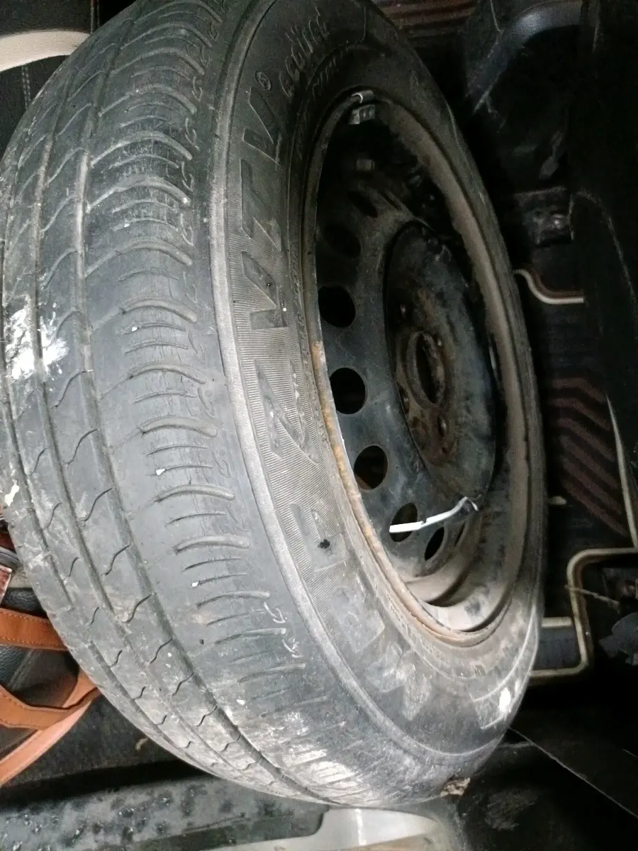 2022 Maruti New Wagon-R VXI CNG 1.0, CNG, Manual, 66,294 km, tyre