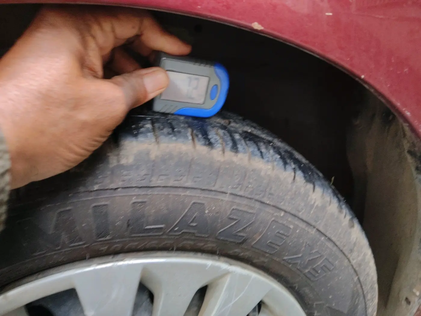2014 Maruti Ertiga VXI CNG, CNG, Manual, 81,118 km, tyre