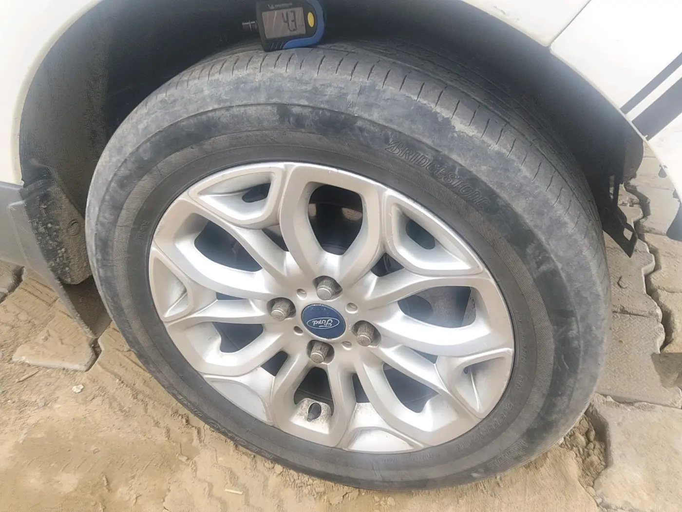 2014 Ford Ecosport TITANIUM 1.5L DIESEL, Diesel, Manual, 1,68,506 km, tyre