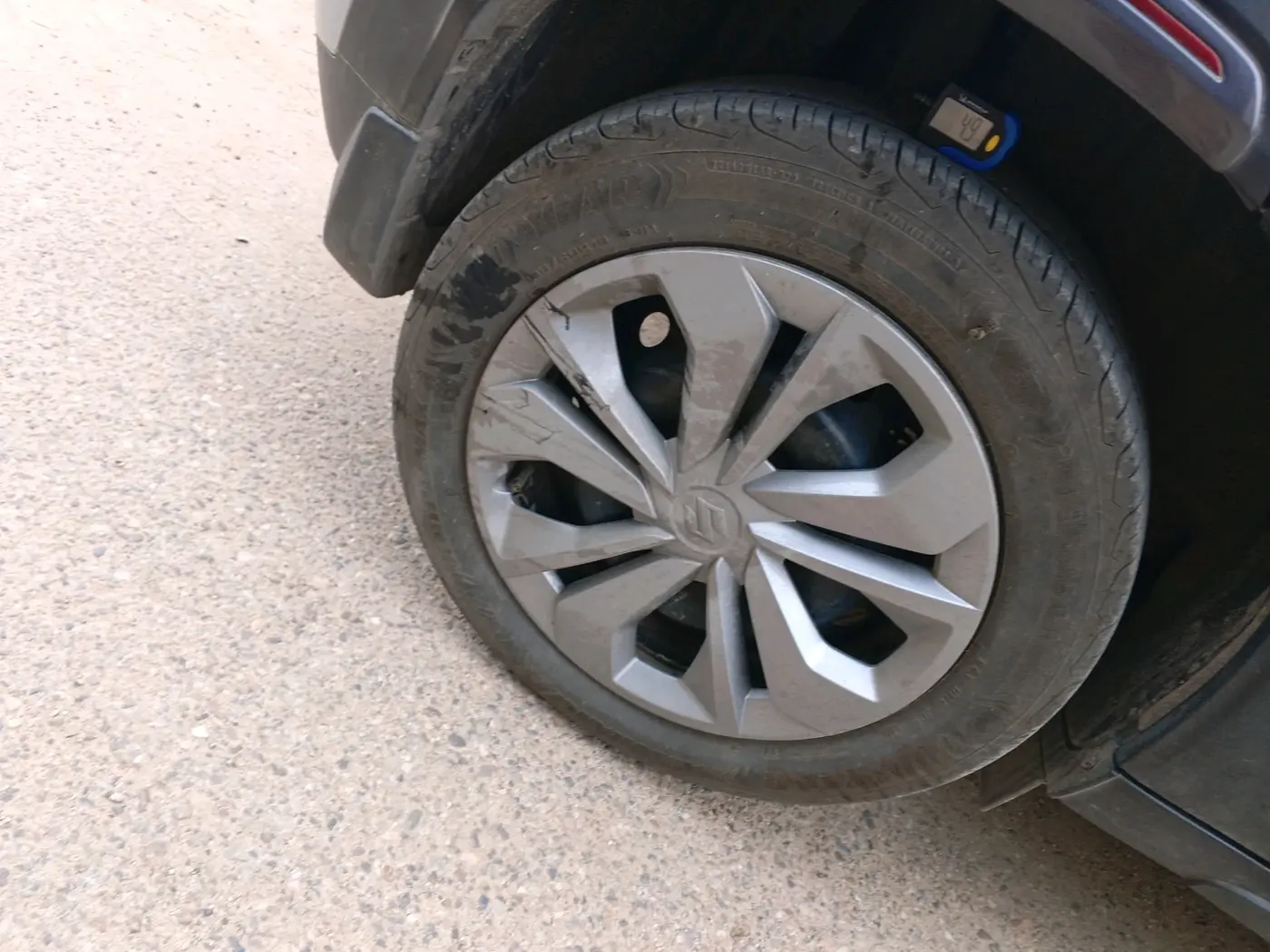2023 Maruti FRONX DELTA 1.2 MT PETROL, Petrol, Manual, 38,615 km, tyre