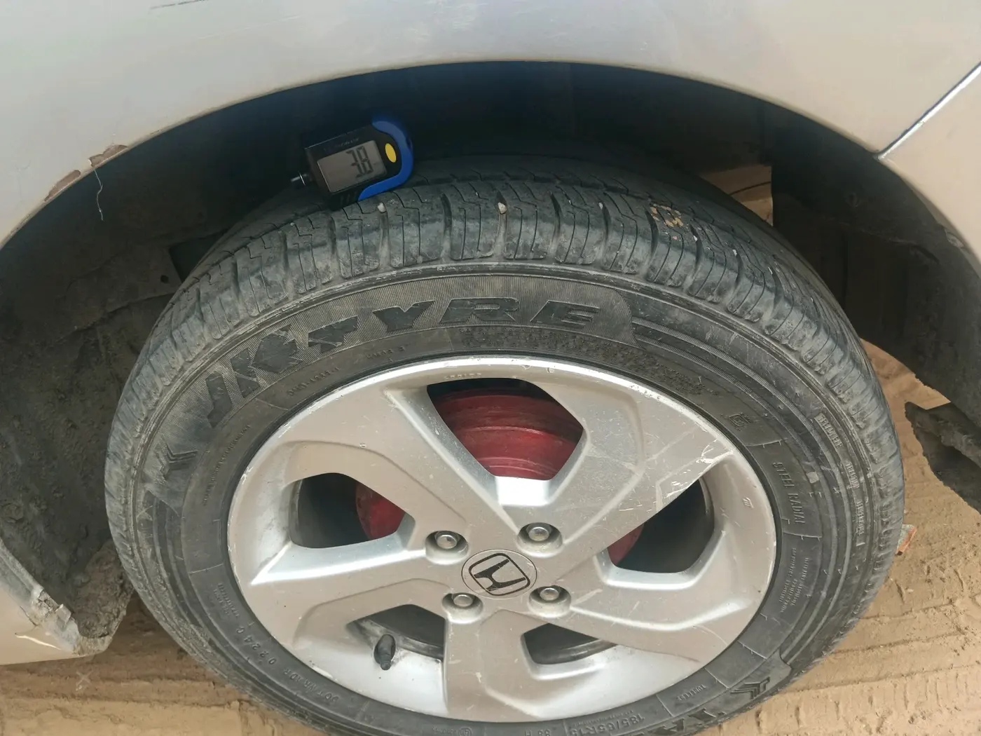 2015 Honda City 1.5L I-DTEC V, Diesel, Manual, 89,018 km, tyre