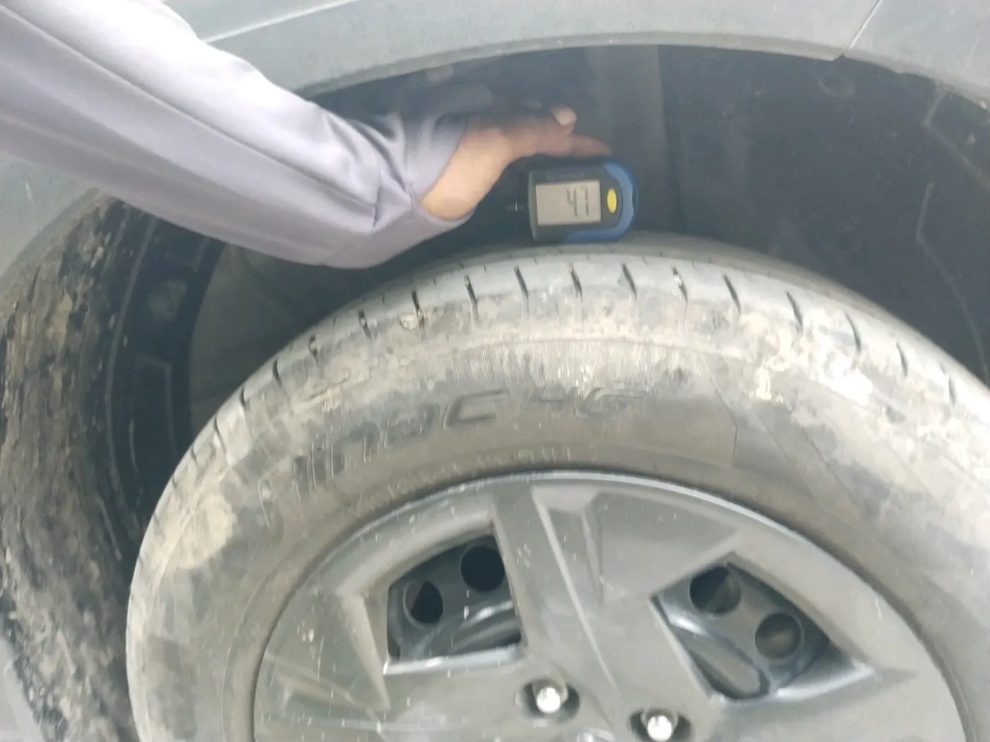 2023 Hyundai VENUE S(O) 1.2, Petrol, Manual, 28,390 km, tyre