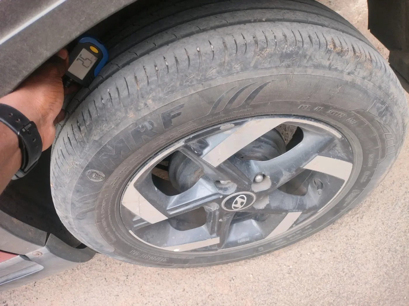 2019 Hyundai VENUE SX(O) 1.4 CRDI, Diesel, Manual, 1,81,593 km, tyre