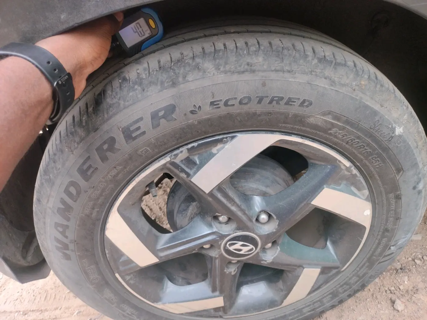 2019 Hyundai VENUE SX(O) 1.4 CRDI, Diesel, Manual, 1,81,593 km, tyre